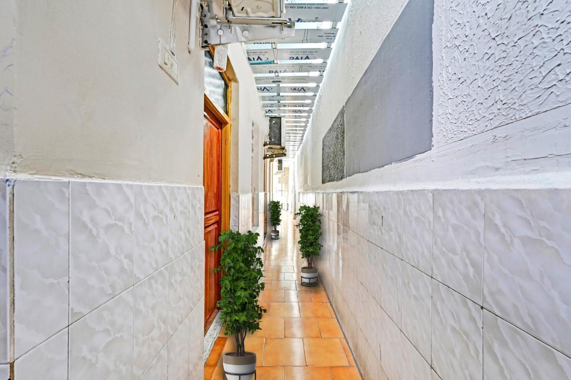Hotel Spot On Svr Grand Vijayawāda Exterior foto