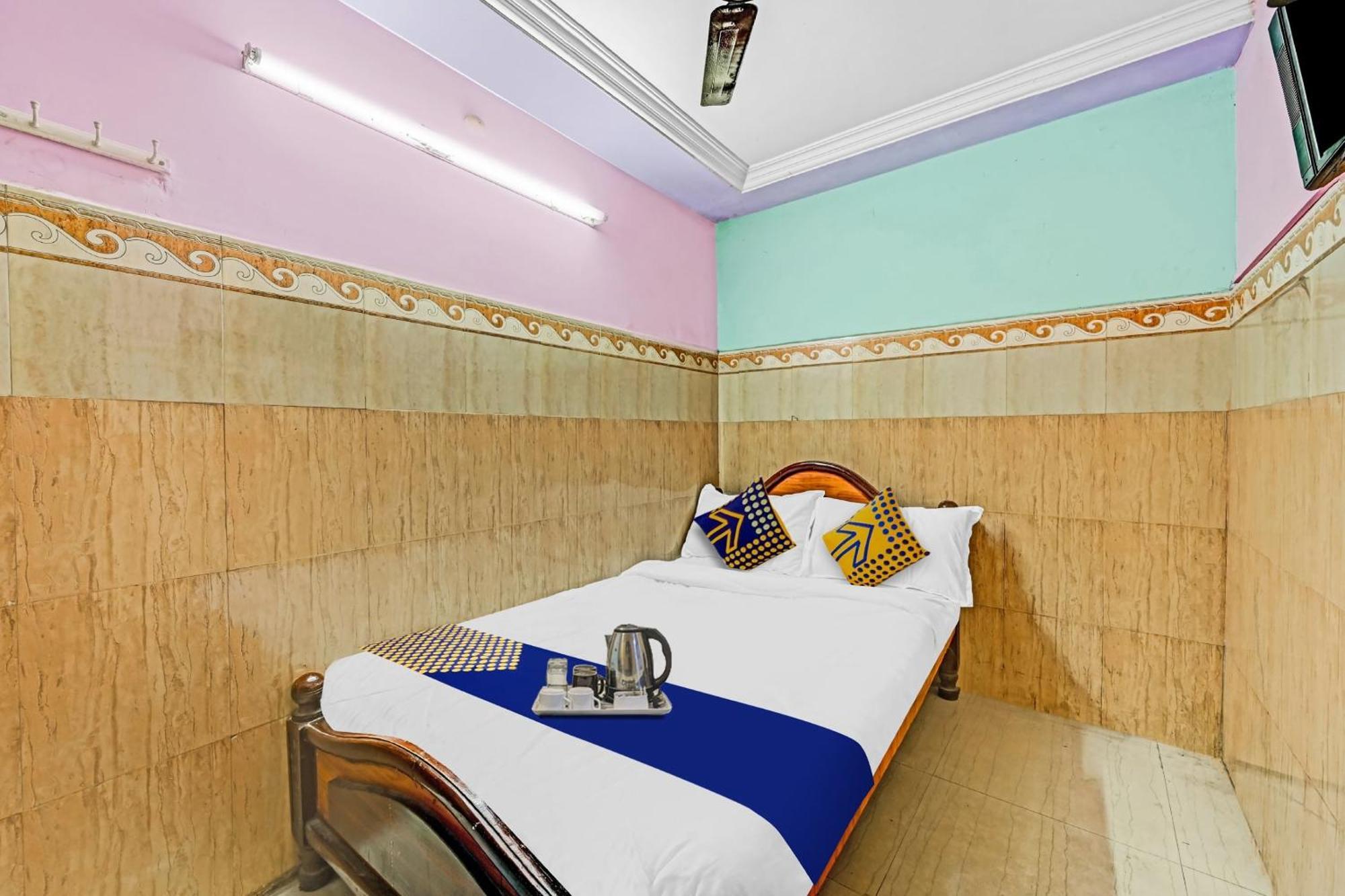 Hotel Spot On Svr Grand Vijayawāda Exterior foto